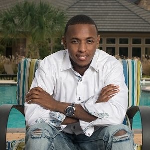 Profile picture of El, Founder of Internet Ingenuity